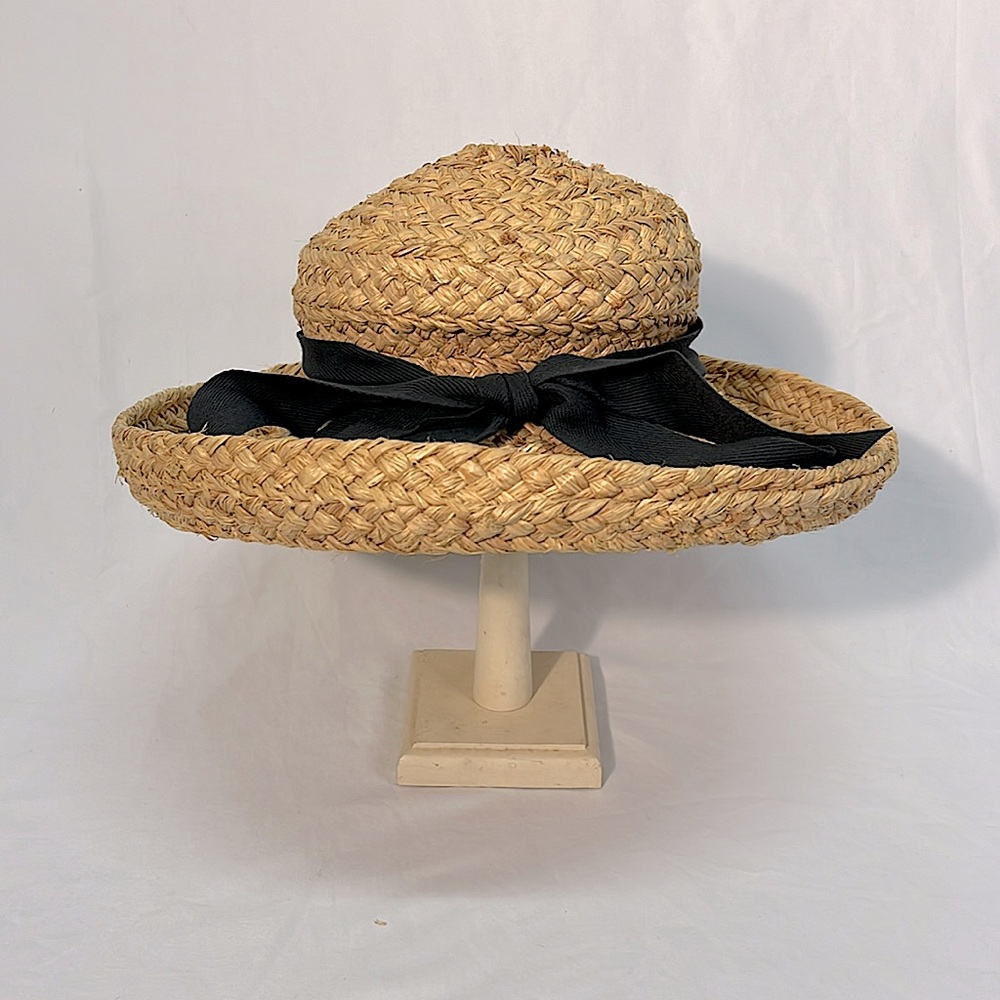 Helen Kaminski Australia Hat with Black Band - Great Condition